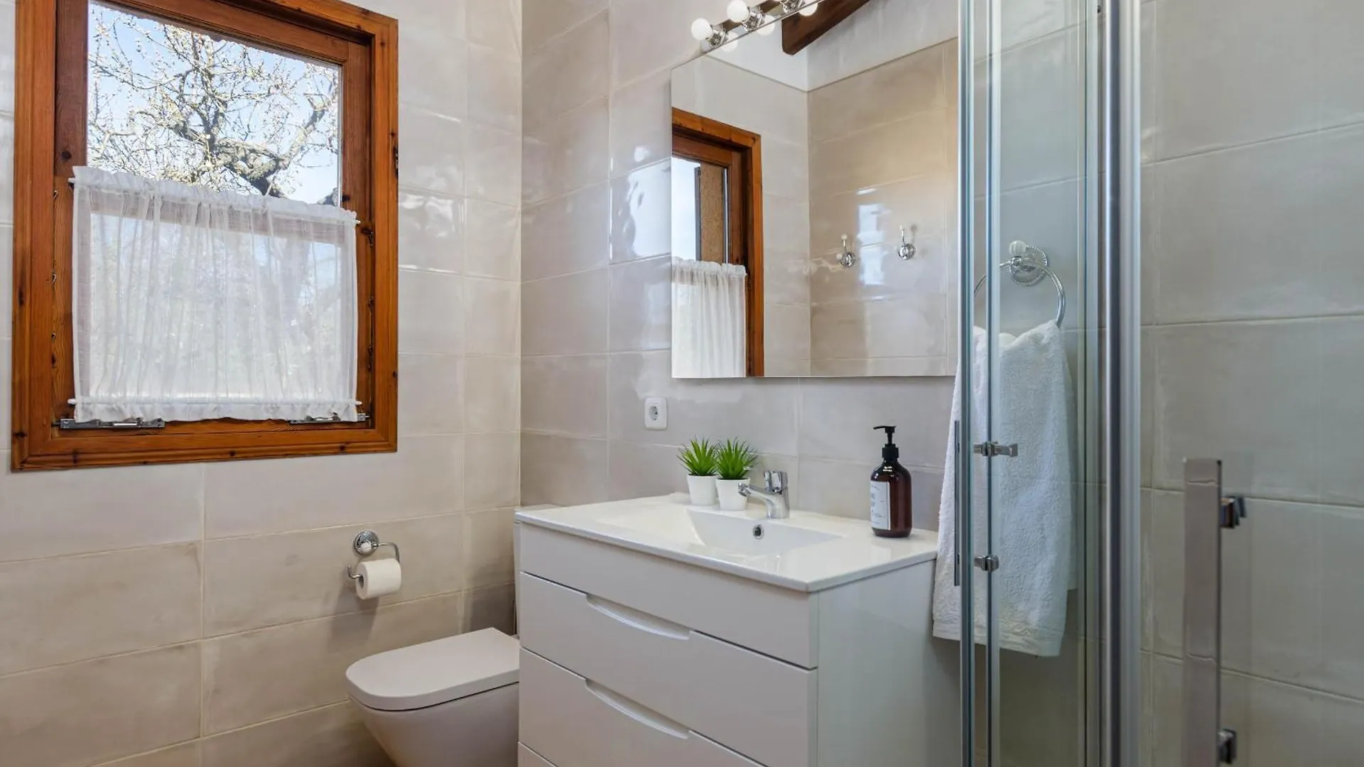 Yourhouse Lemontree Villa Lloseta